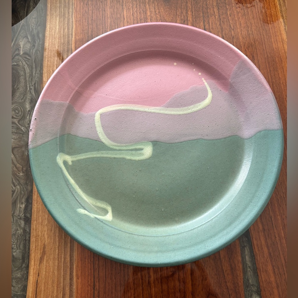 COPY - COPY - Vintage North Carolina Hilton art pottery plate 10 in marked B.R.…